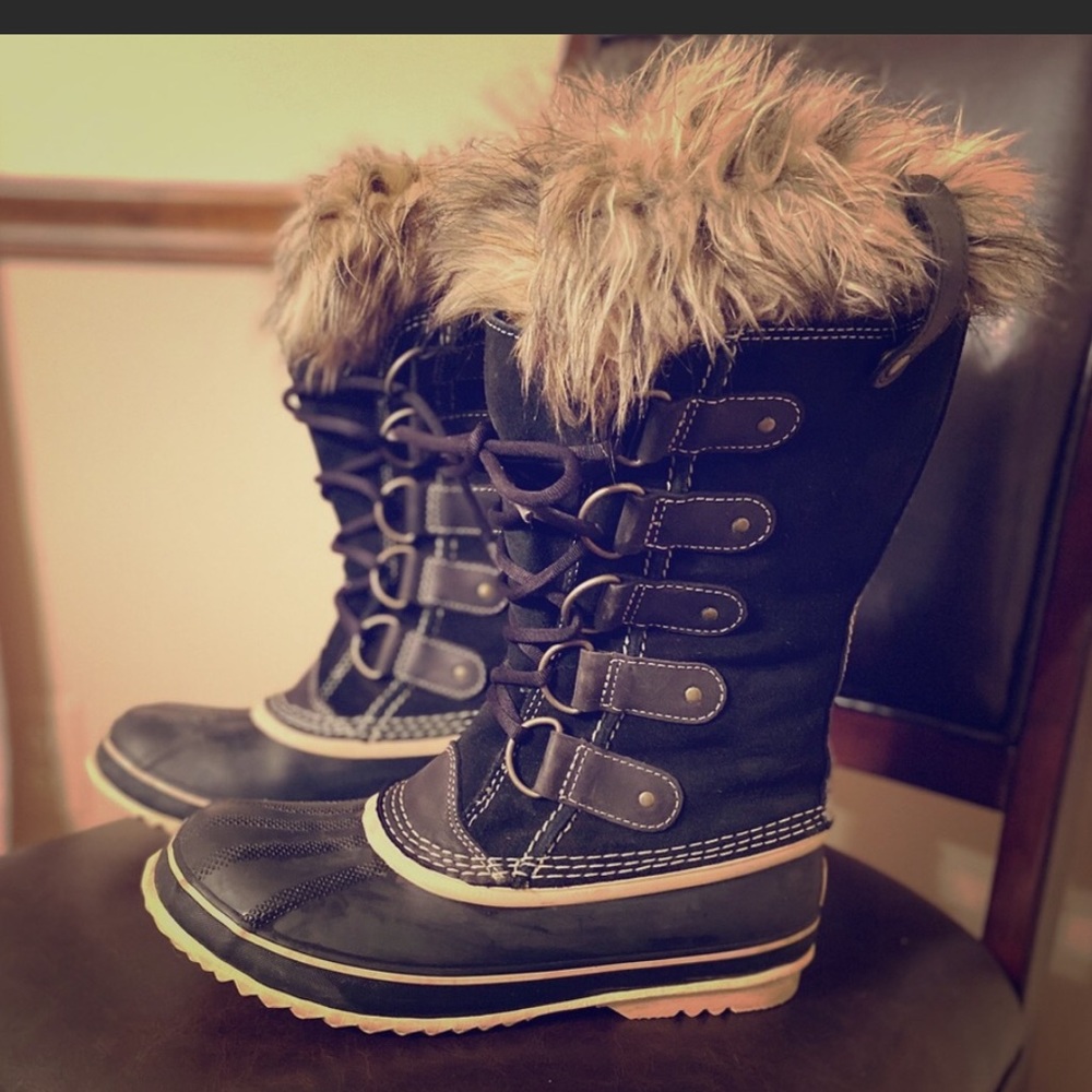 Sorel Joan of Arc black winter boots